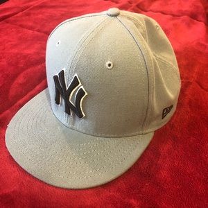 New York Yankees hat